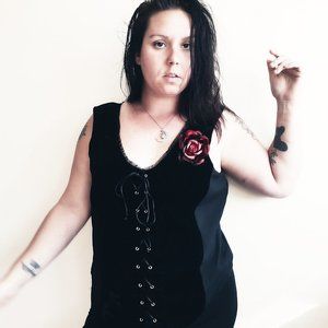 Torrid black crushed velvet lace up corset sleeveless mesh floral brooch tanktop